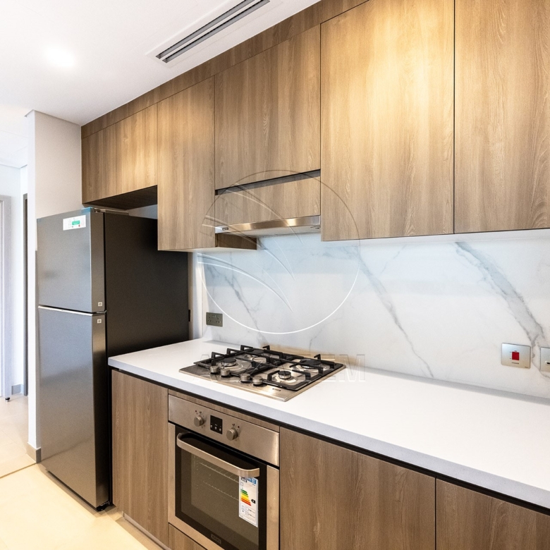 √ TOP FLOOR | Stunning Golf View | 2 Balconies √