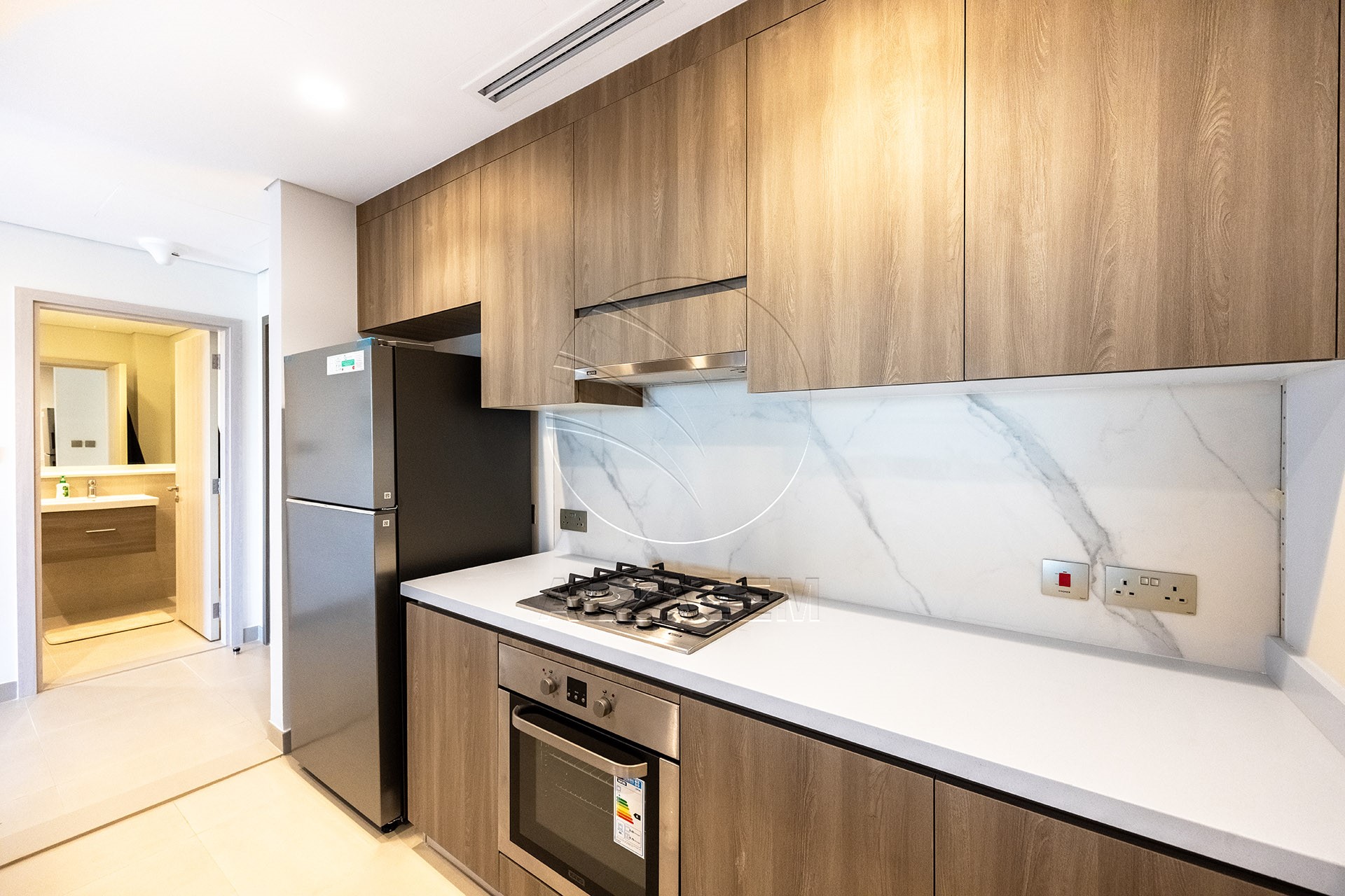 √ TOP FLOOR | Stunning Golf View | 2 Balconies √
