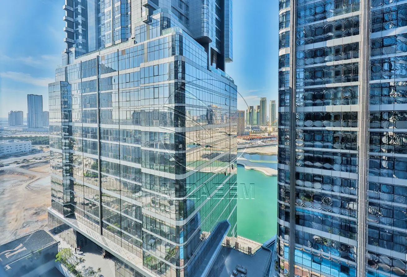 Partial Sea and Pool View | Higher Level