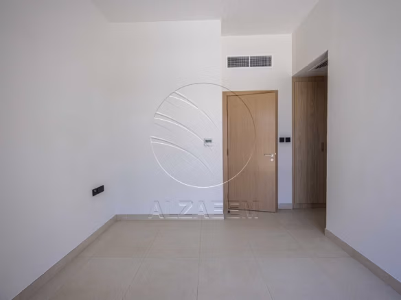 √EXCLUSIVE! Spacious 2BR+Maid | Single Row Mid√