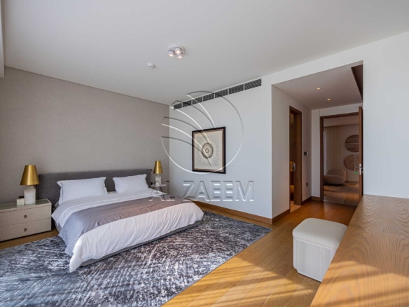 √1005 Sqm Plot! High Ceiling | Single Row Corner √