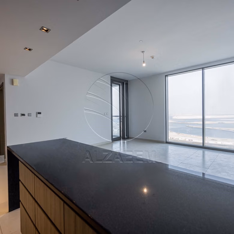 √ VACANT | Partial Sea View | Spacious Layout √