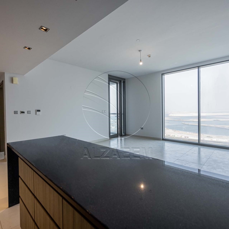 √ VACANT | Partial Sea View | Spacious Layout √