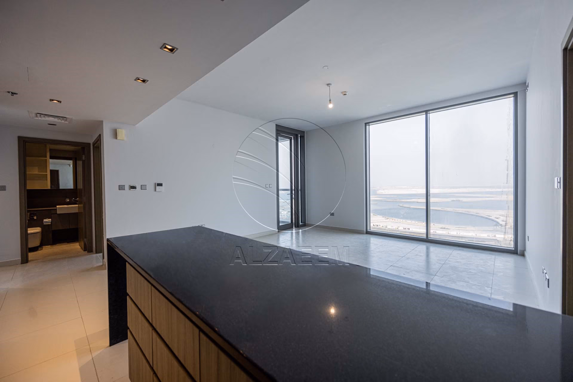 √ VACANT | Partial Sea View | Spacious Layout √