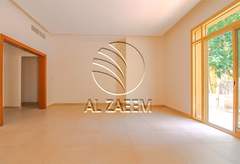 VACANT! Spacious Layout | Double row middle