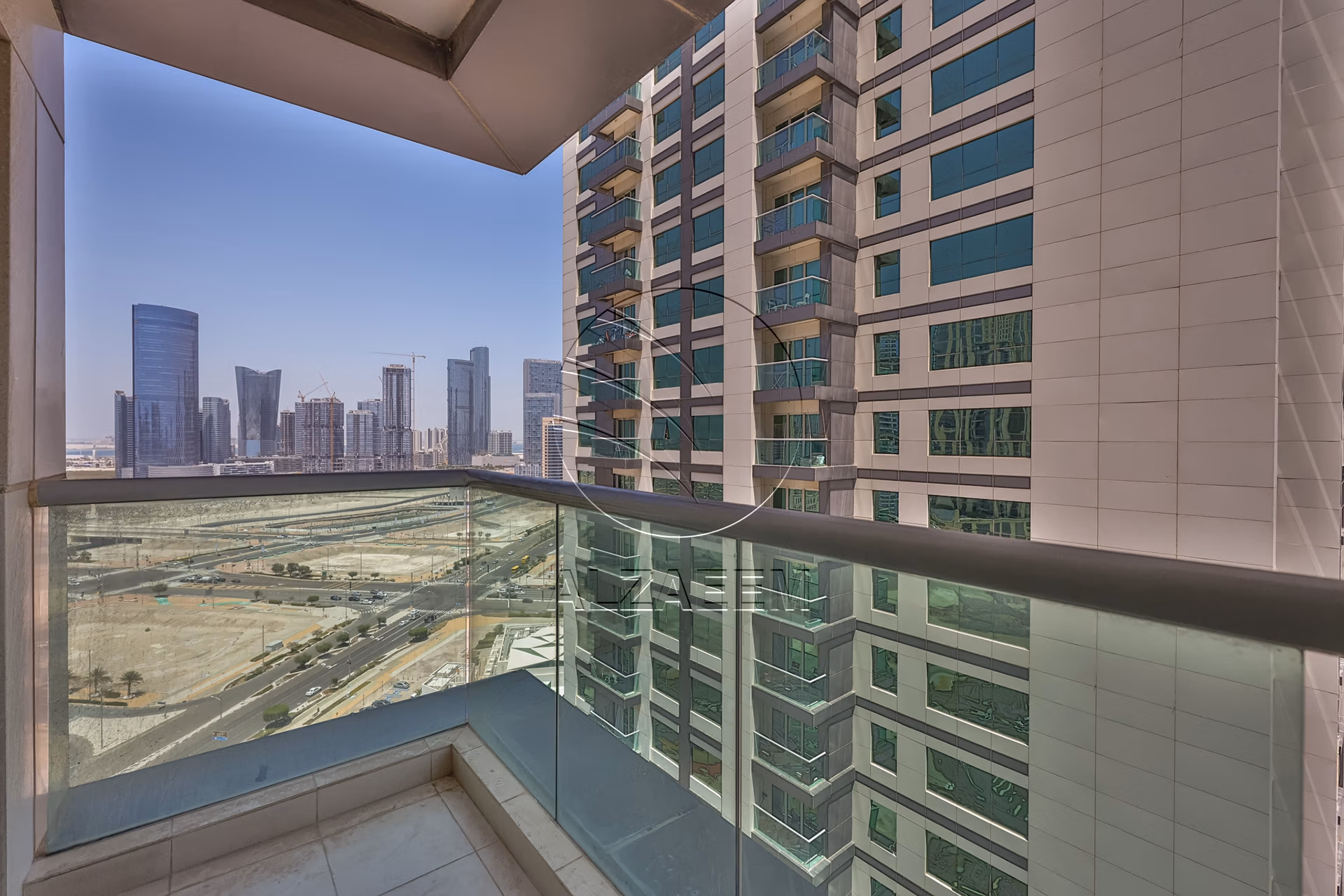 HIGH Level | BIG LAYOUT | Balcony | Open Kitchen