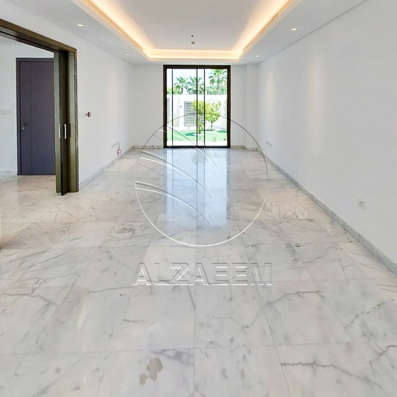 Corner | Single Row | Type 4F | Pool + Golf view