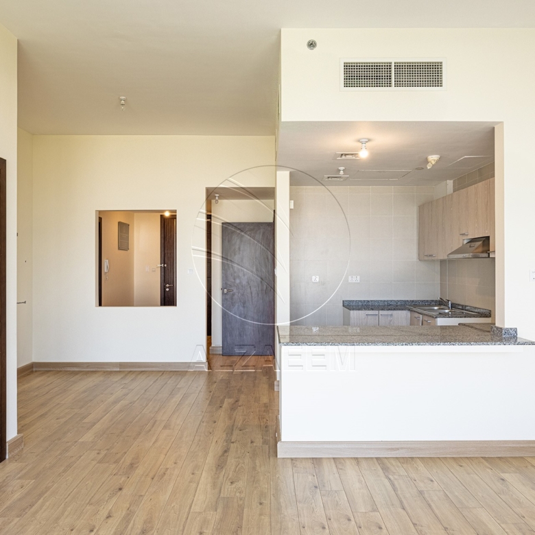 VACANT |1BR with Lovely View | Higher Floor