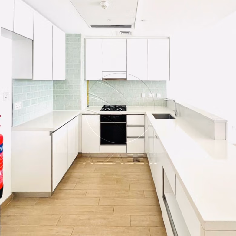 HOT DEAL | Partial Sea and Golf | Move-in Ready