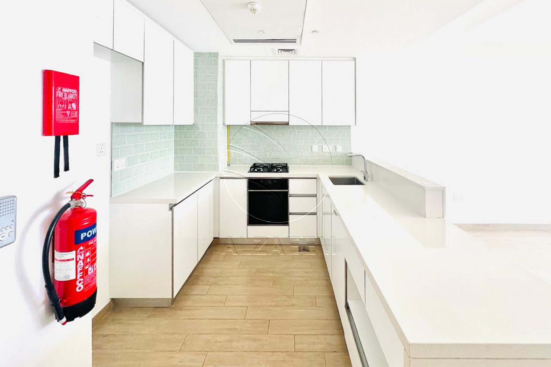 HOT DEAL | Partial Sea and Golf | Move-in Ready