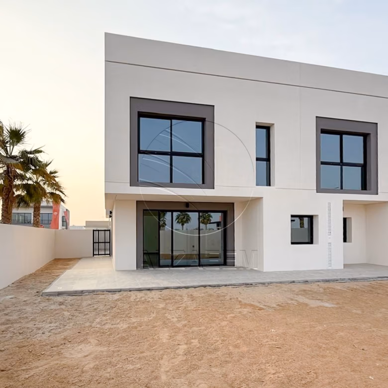 Single Row | Duplex 4BR Villa 4XS | Corner Unit