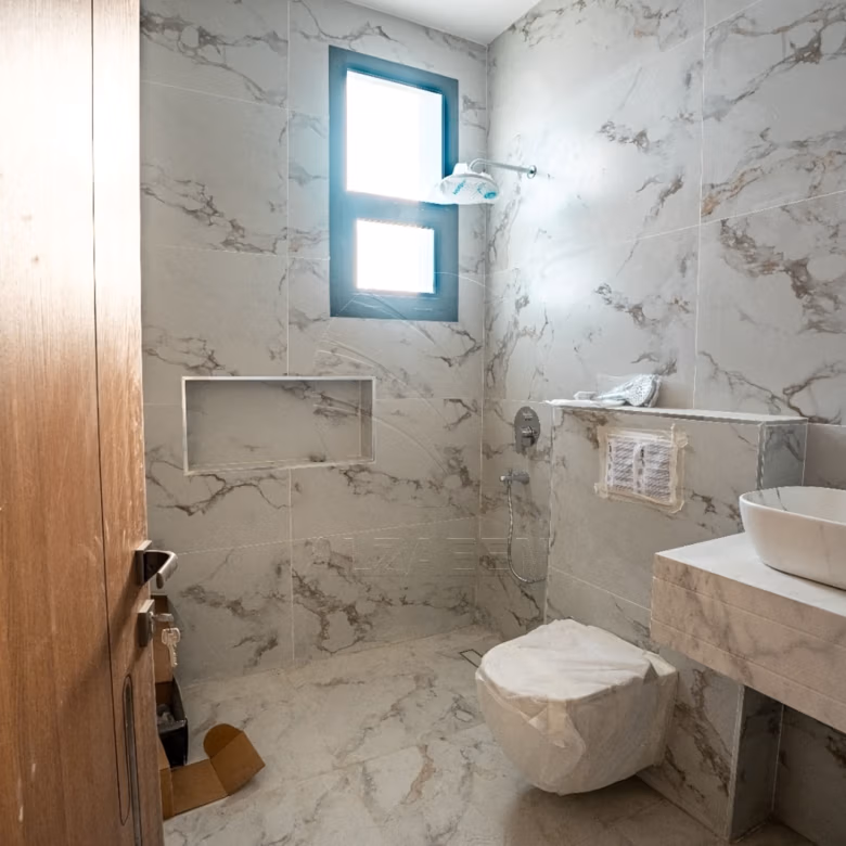 √Single Row l Landscaped l 2Y Maintenance free√
