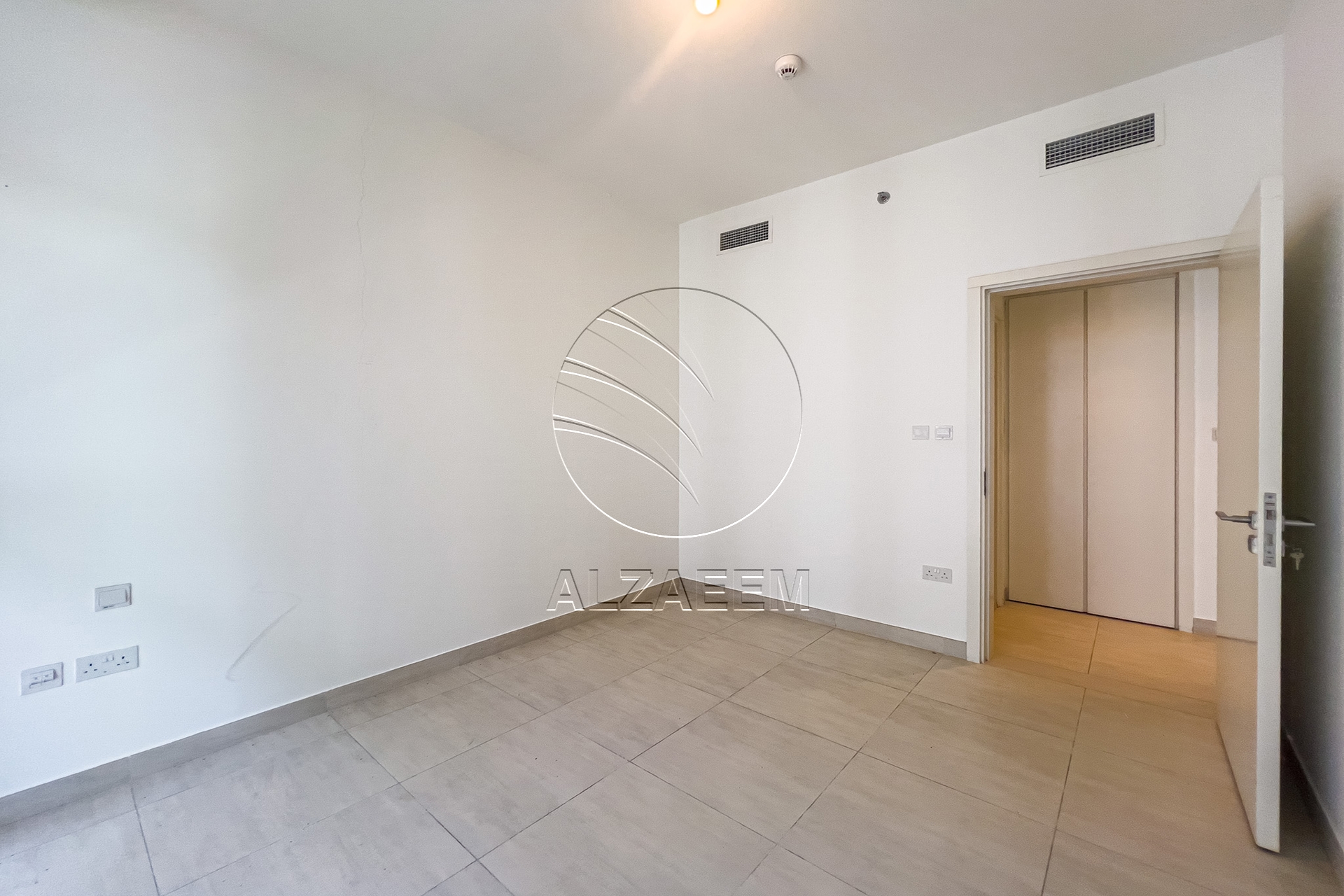 High Level Unit | Up to 2 Payments | Nice Views