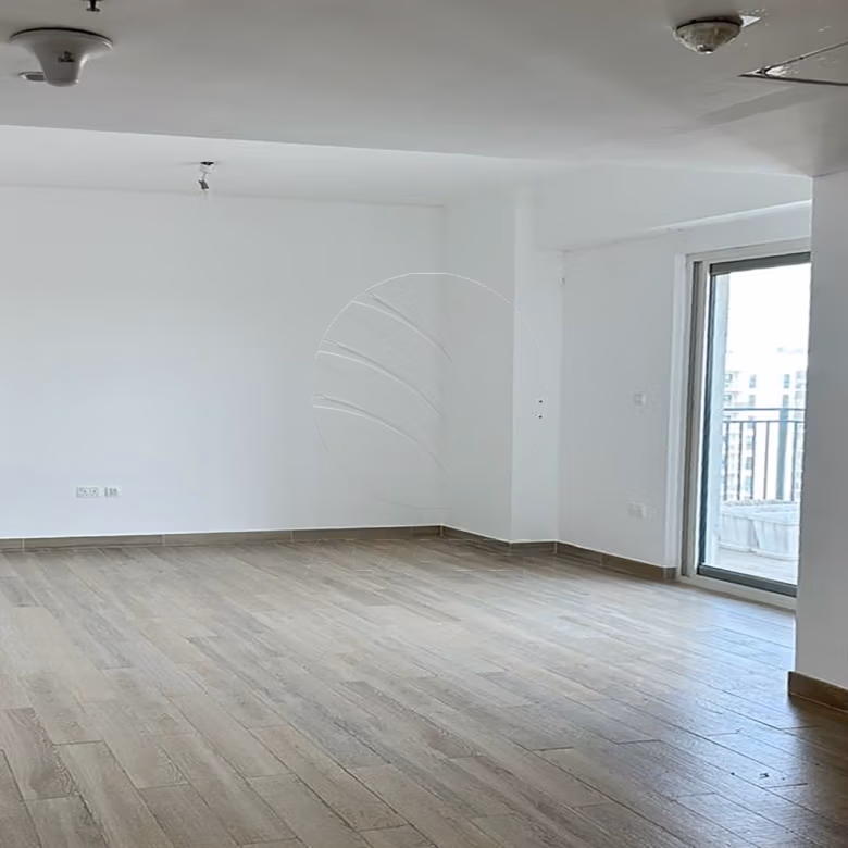 √ VACANT! High Level + Corner Unit | 3 Payments √