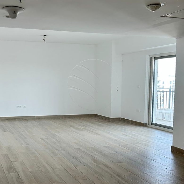 √ VACANT! High Level + Corner Unit | 3 Payments √