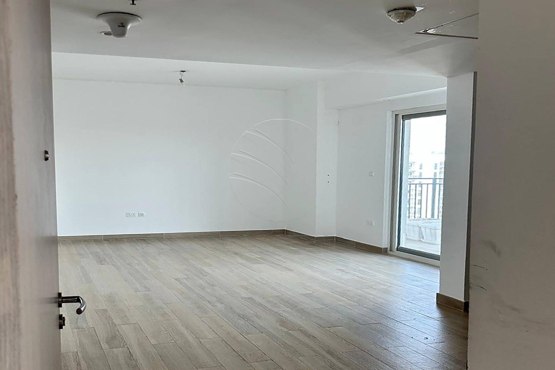 √ VACANT! High Level + Corner Unit | 3 Payments √