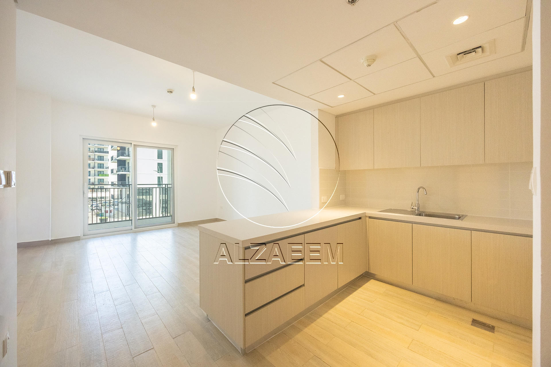 √ VACANT | Partial Canal View | Flexi Payments √