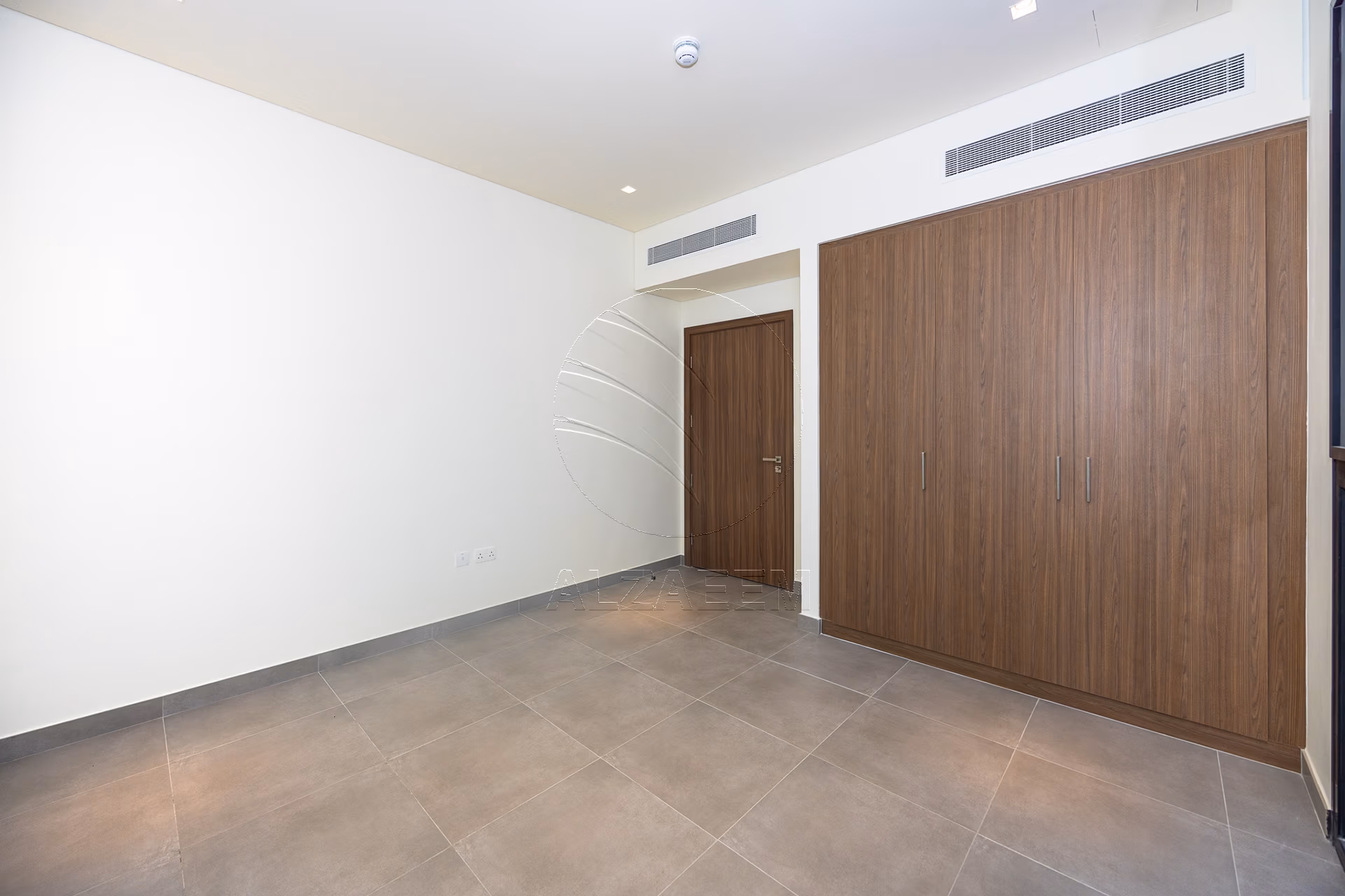 4X Type | Single Row | Premium Location