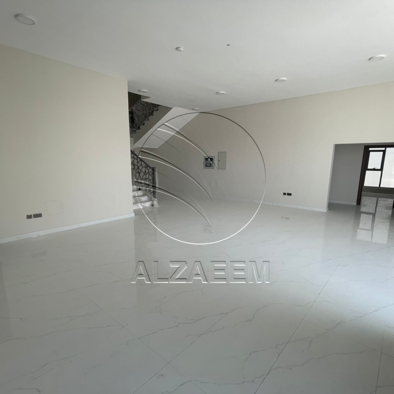 √ Mixed Use Villa | 5 Master Bedrooms | Majlis √