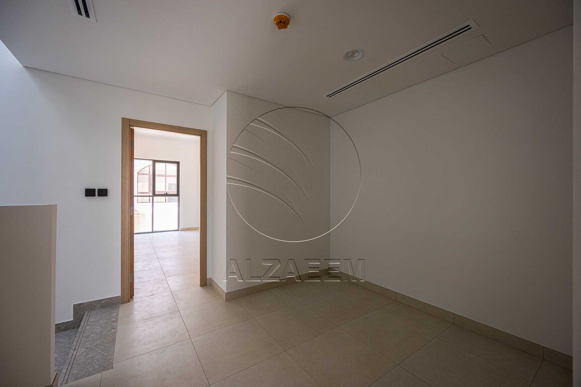 √EXCLUSIVE! Spacious 2BR+Maid | Single Row Mid√