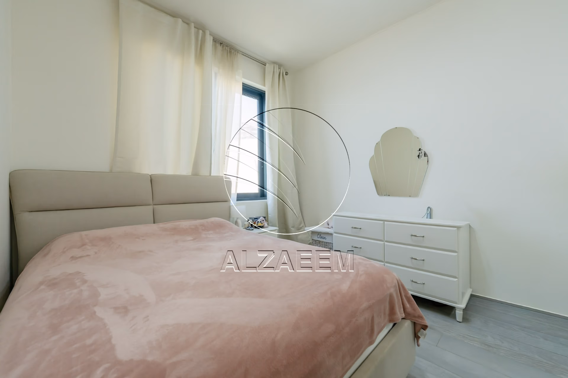 VACANT! Corner | Single Row | Fully Furnished