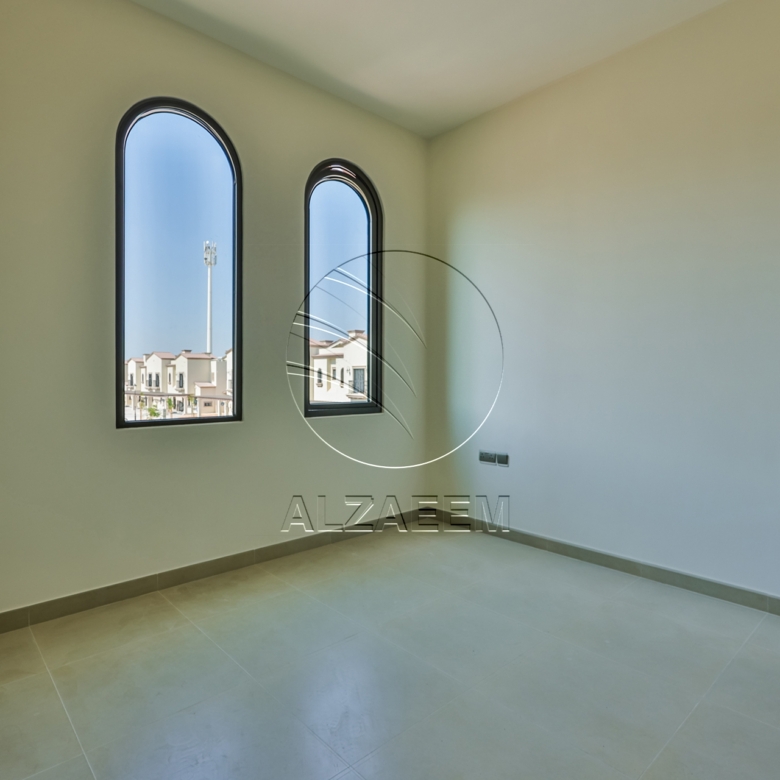 √Single Row! Perfect for End Use | Spacious Area√