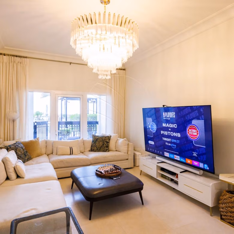 √3BR+M | Direct Access to Pool | Fully Furnished√
