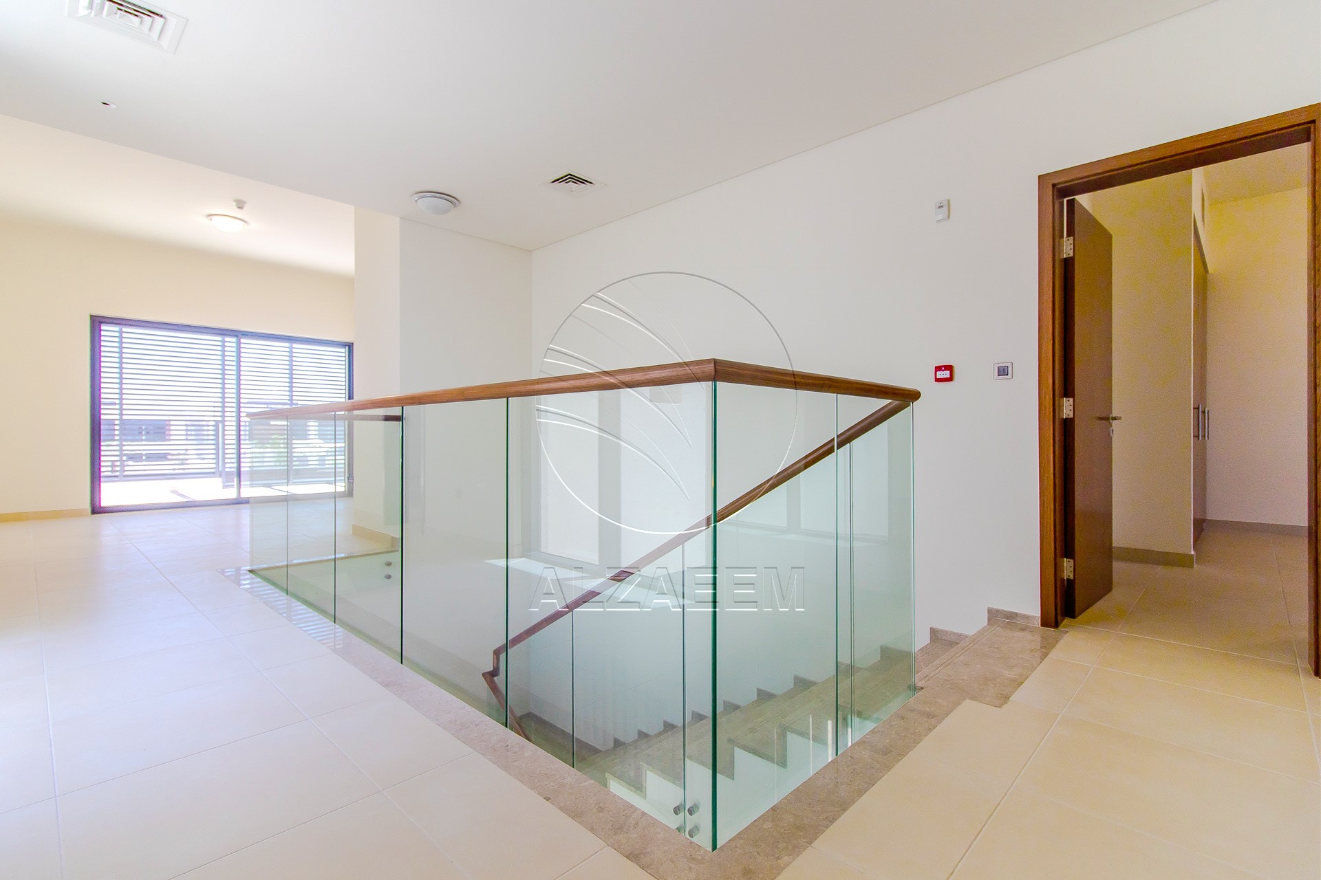 VACANT! 5BR+Maid | Mid Unit-Double Row