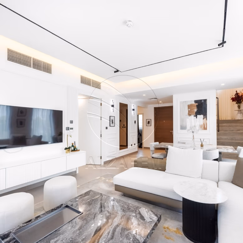 √1st Tenant | Furnished + Upgraded | Private Pool√