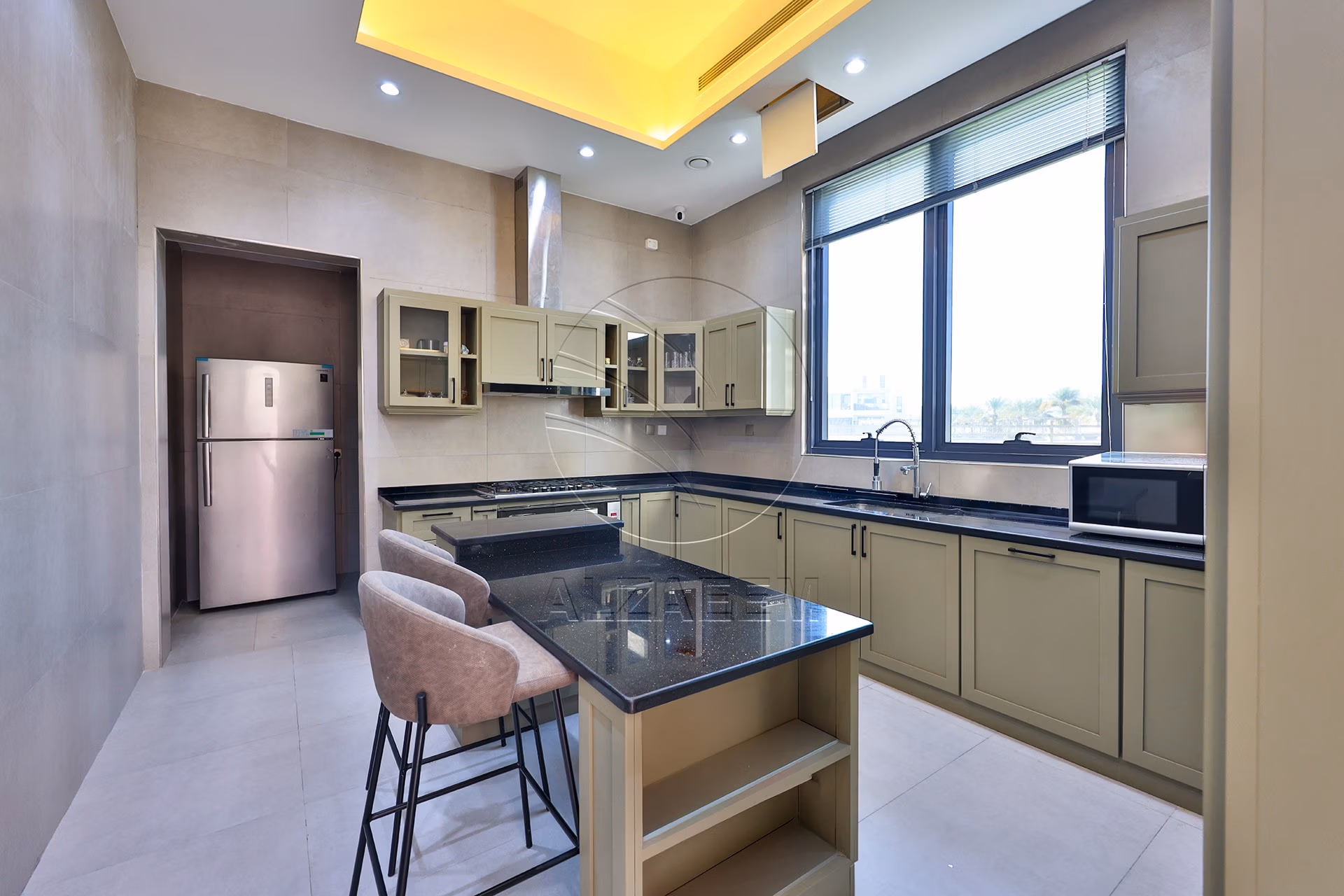 √ Single Row End | High Ceiling | Luxury Living √