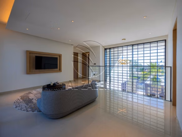 √HOT! Premium Location | High Ceiling | AL GHAF√