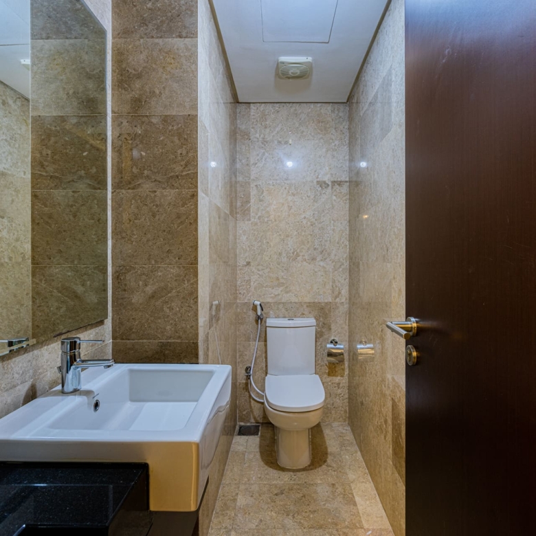 √High Floor | Balcony | Pool and Partial Sea View√