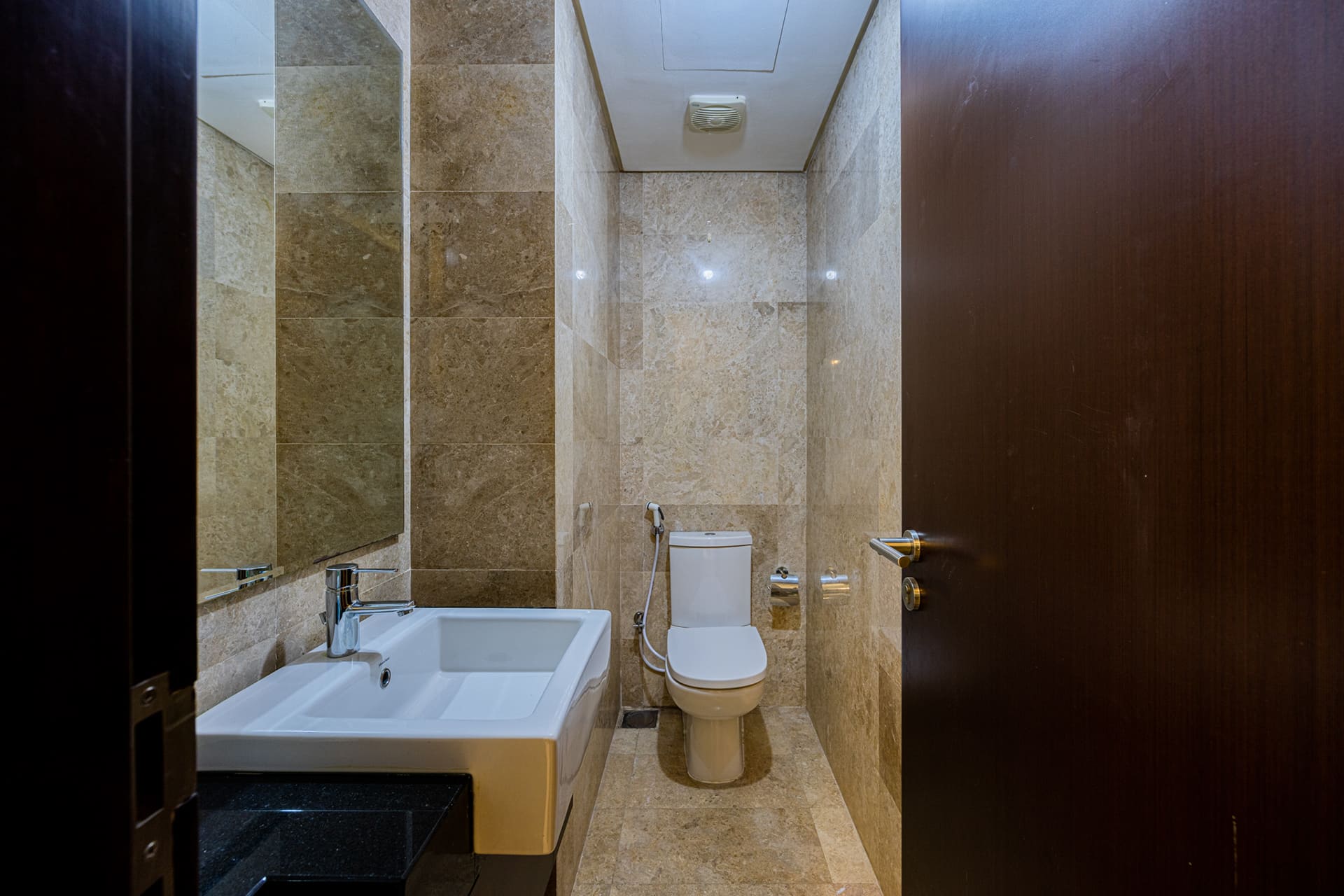 √High Floor | Balcony | Pool and Partial Sea View√
