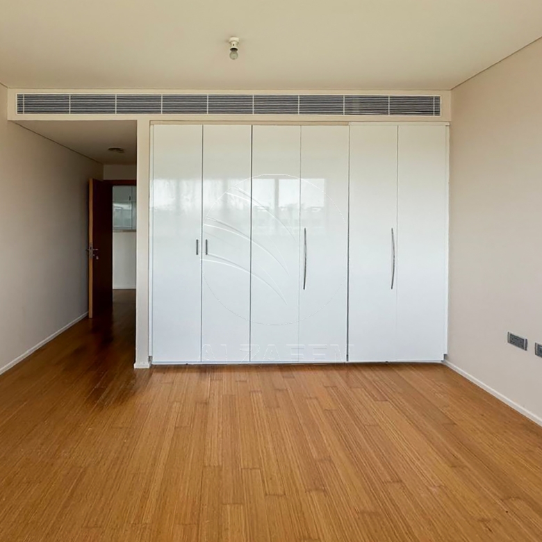 √Modern Living with Private Beach Access | Rented√