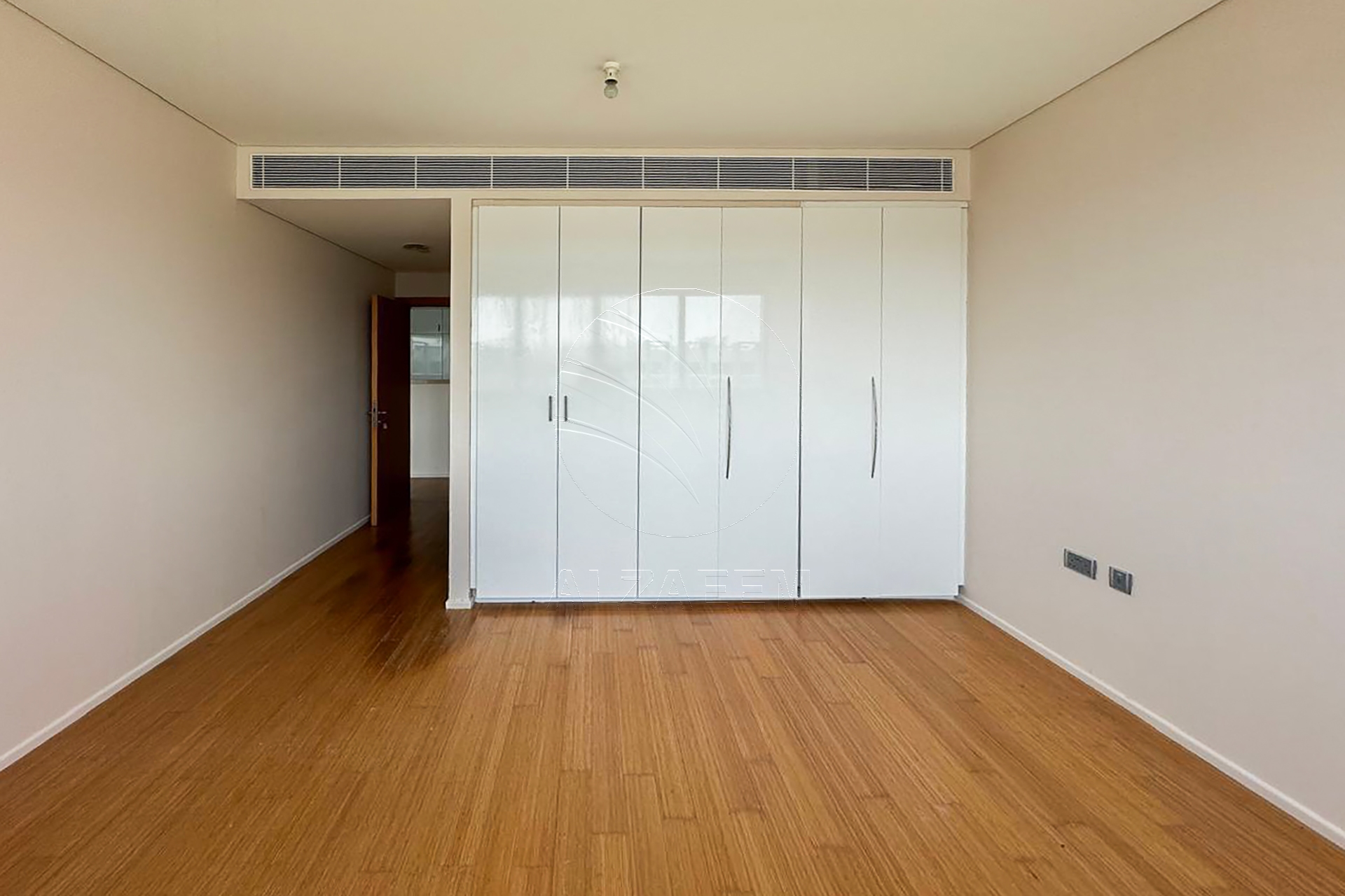 √Modern Living with Private Beach Access | Rented√