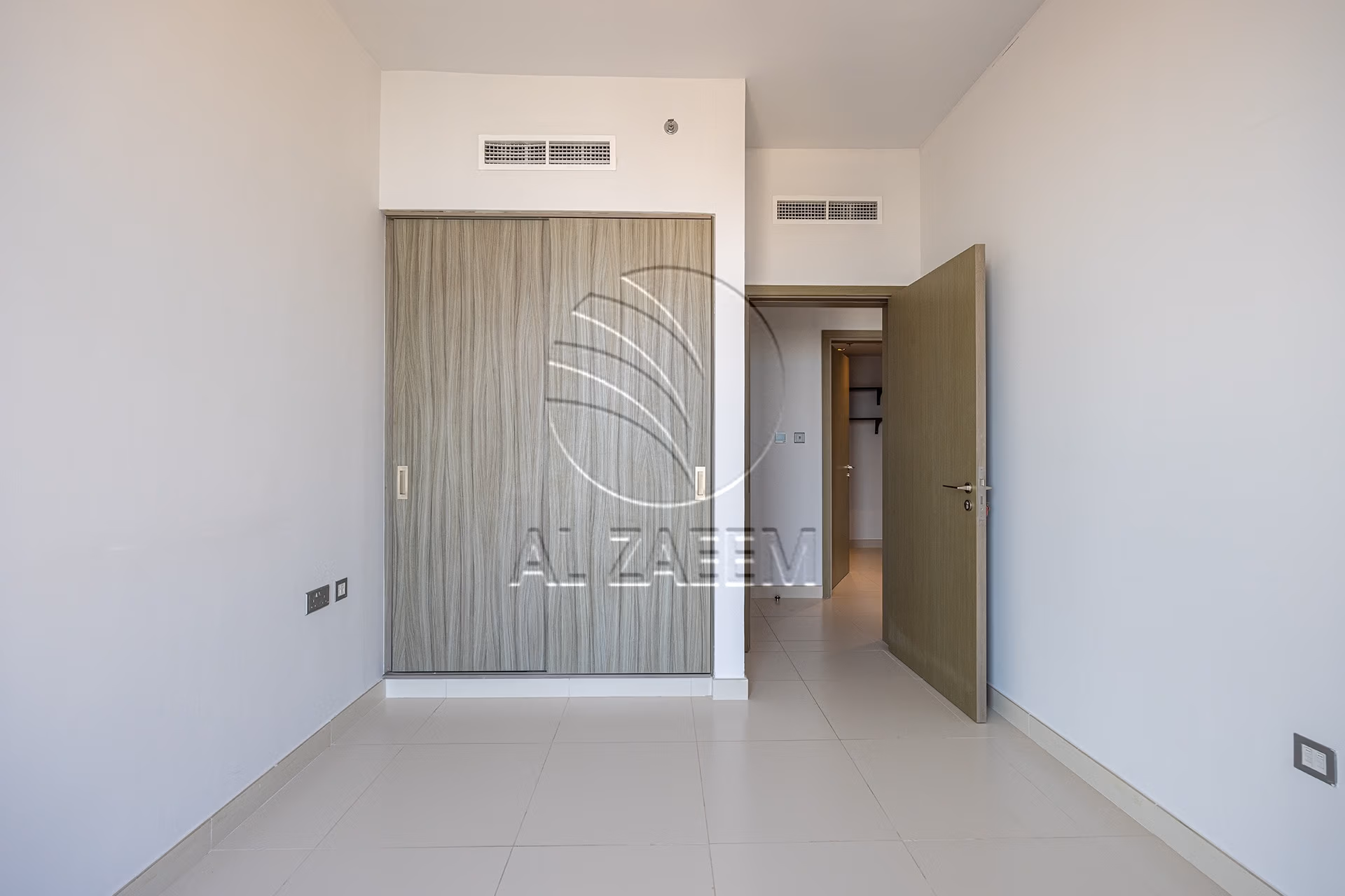VACANT 3BR | Partial Sea View | High Level