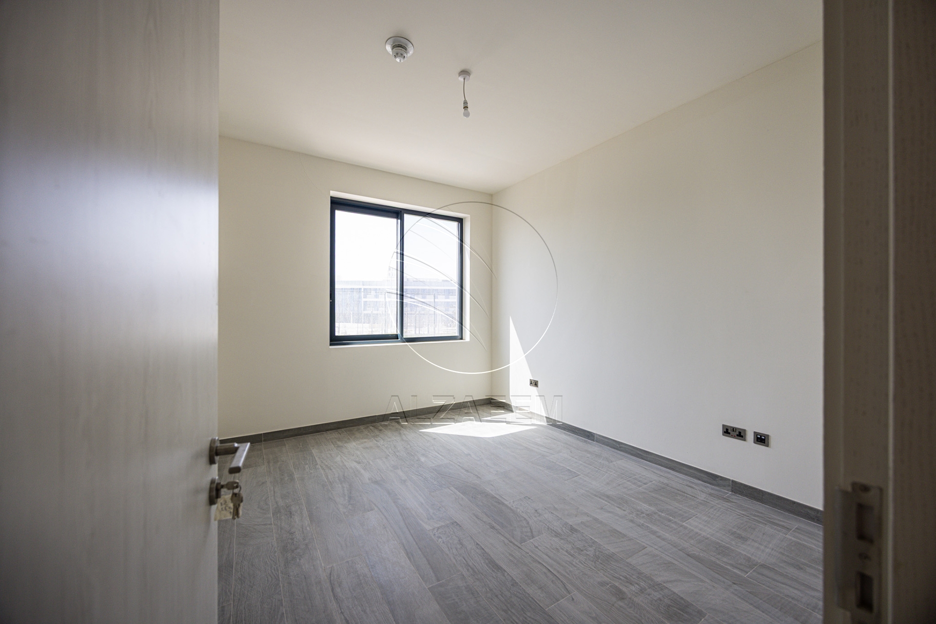 VACANT 3BR TH | Prime Location | NEW Family Home!
