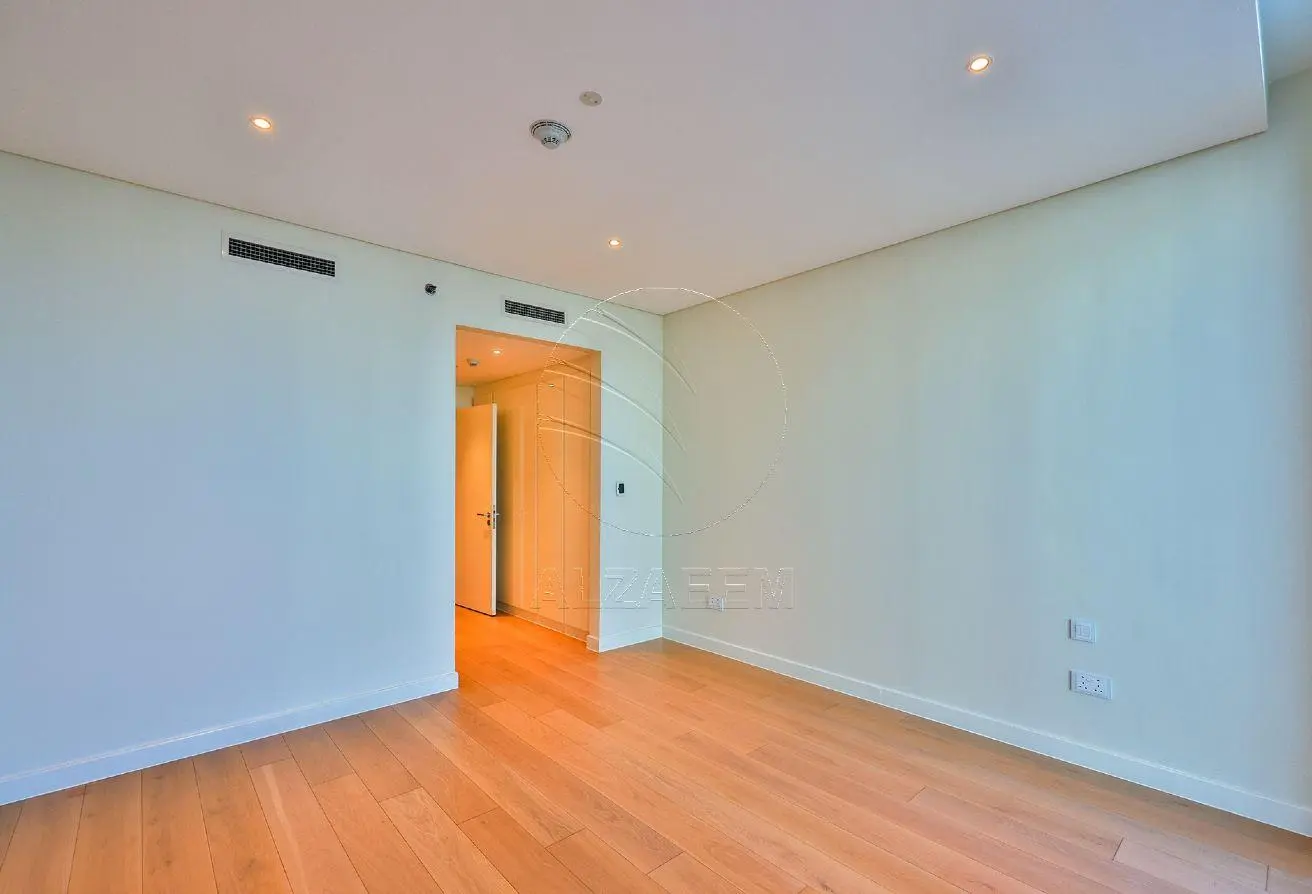 Sea View 2BR+M | VACANT | Luxury Living