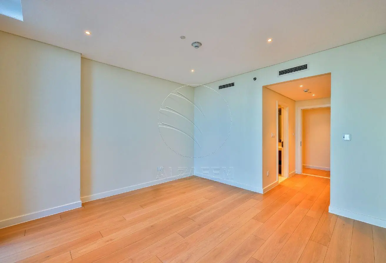 Sea View 2BR+M | VACANT | Luxury Living