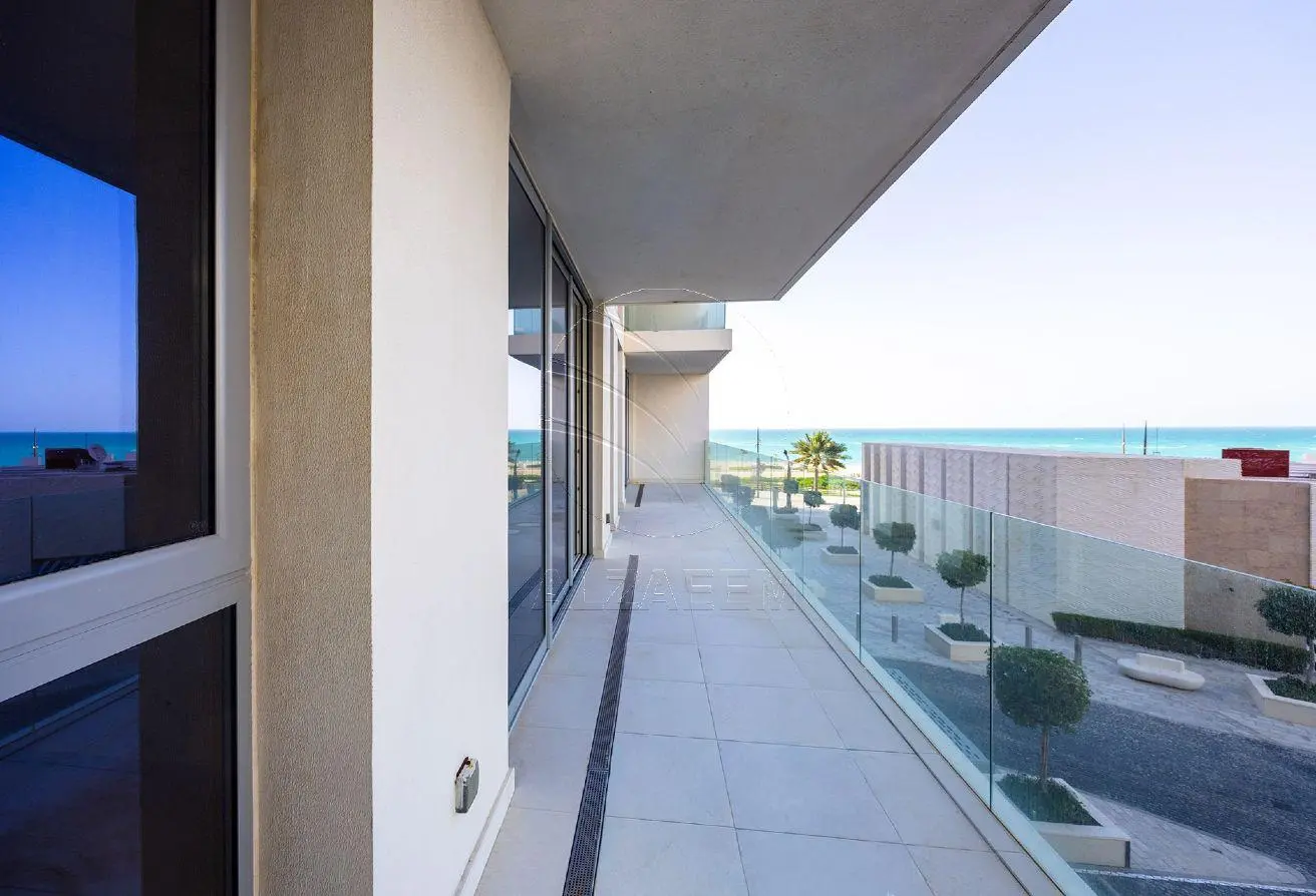 Sea View 2BR+M | VACANT | Luxury Living