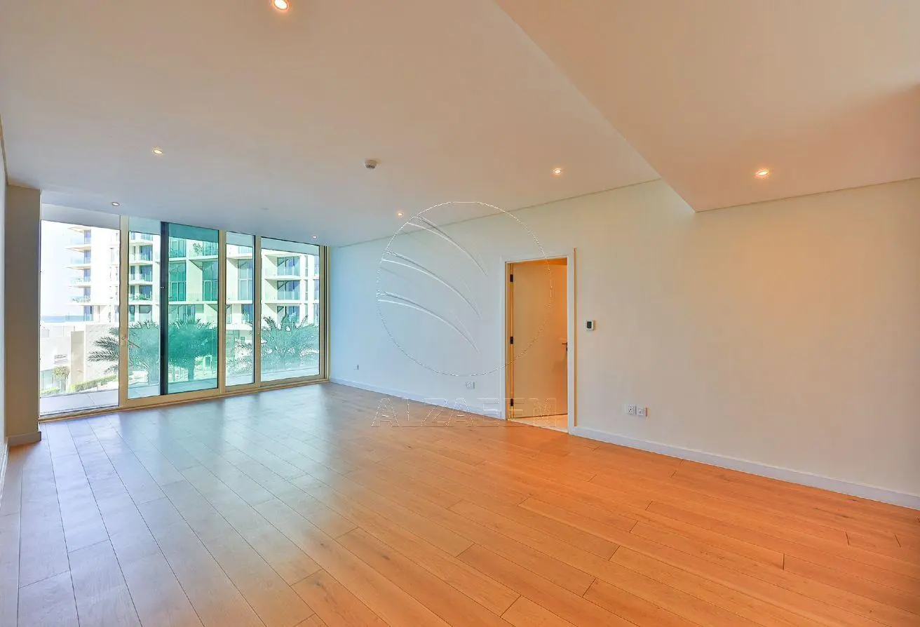 Sea View 2BR+M | VACANT | Luxury Living