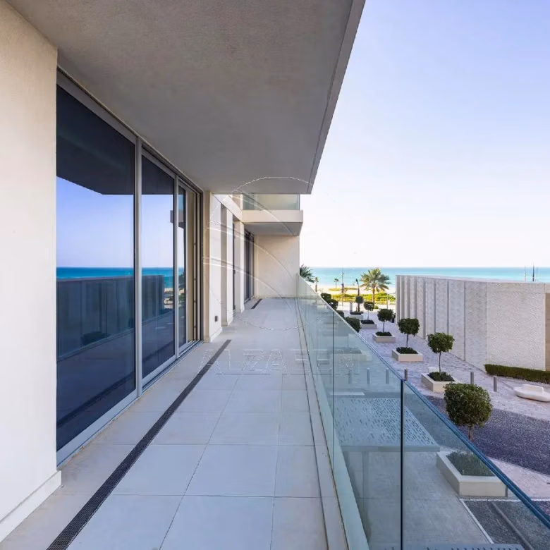 Sea View 2BR+M | VACANT | Luxury Living