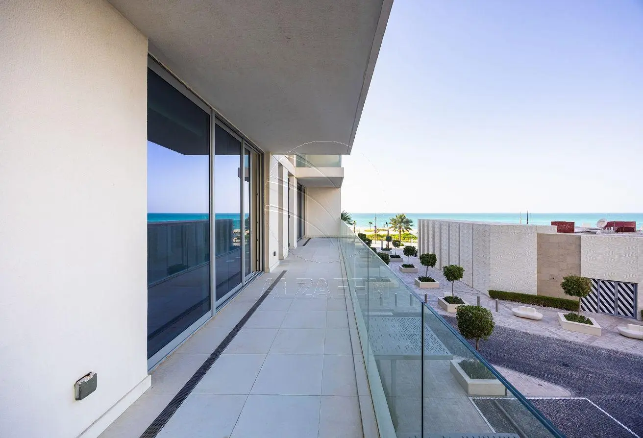 Sea View 2BR+M | VACANT | Luxury Living