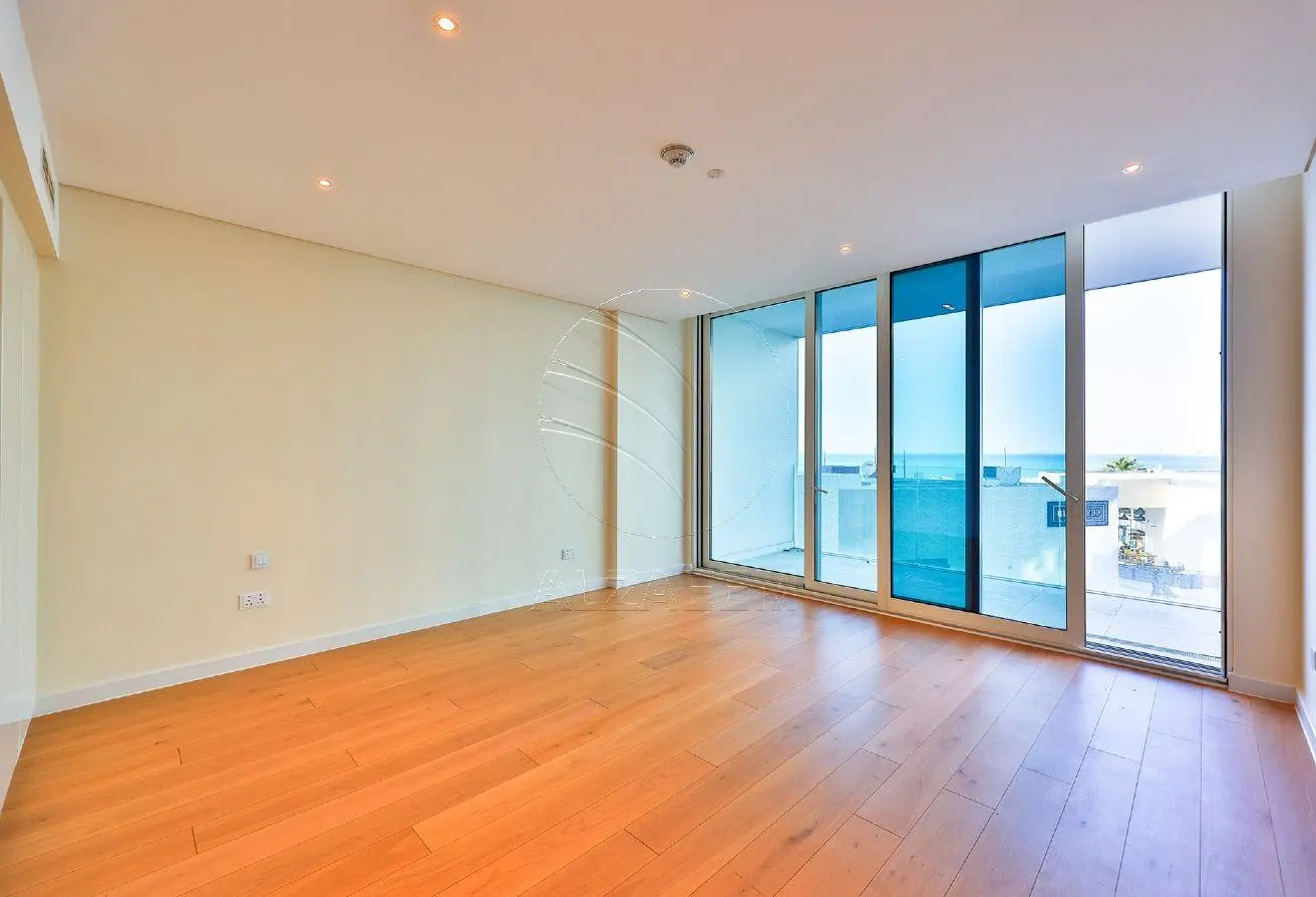 Sea View 2BR+M | VACANT | Luxury Living