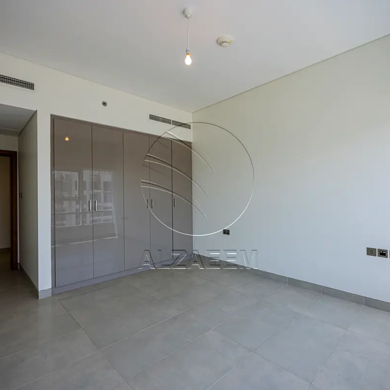 Sea View Living with World-Class Amenities