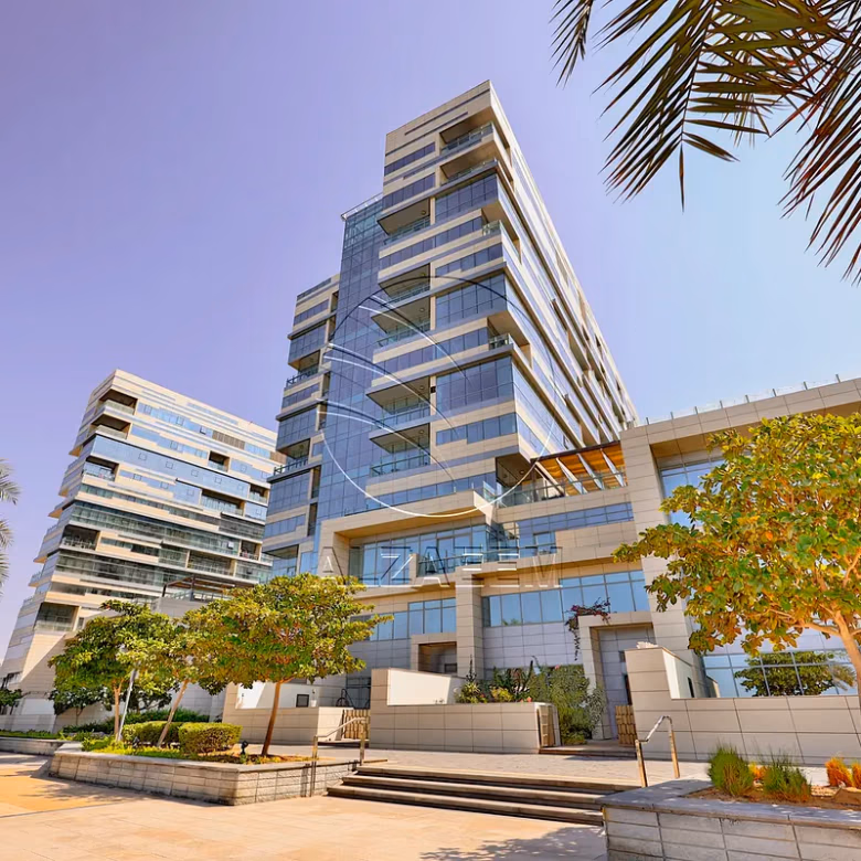 Sea View Living with World-Class Amenities