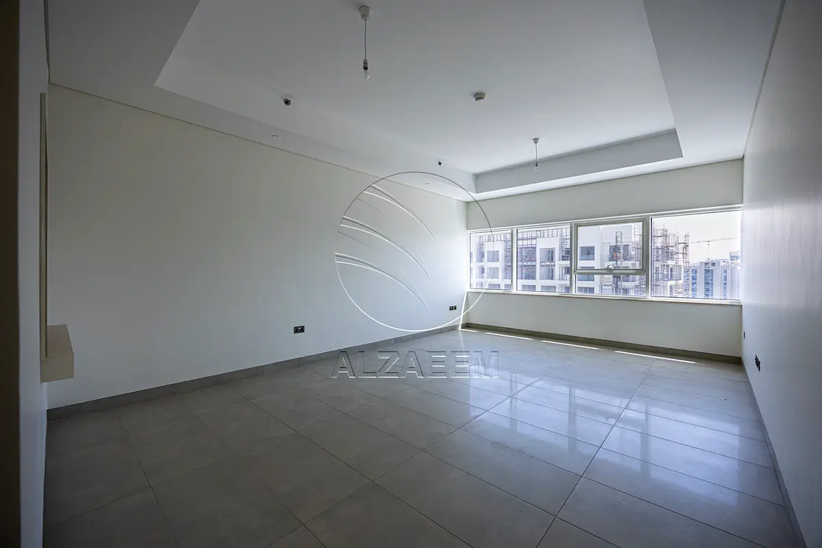 Sea View Living with World-Class Amenities (3) Sea View Living with World-Class Amenities
