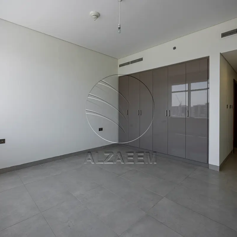 Sea View Living with World-Class Amenities