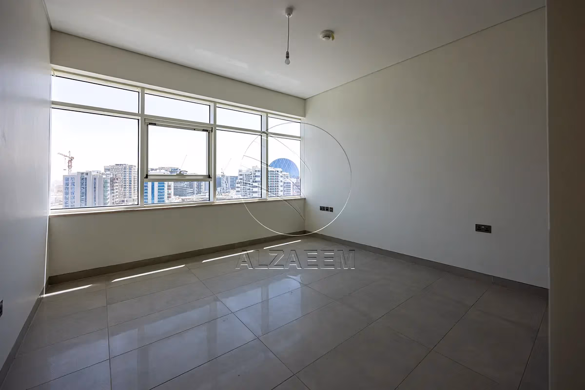 Sea View Living with World-Class Amenities