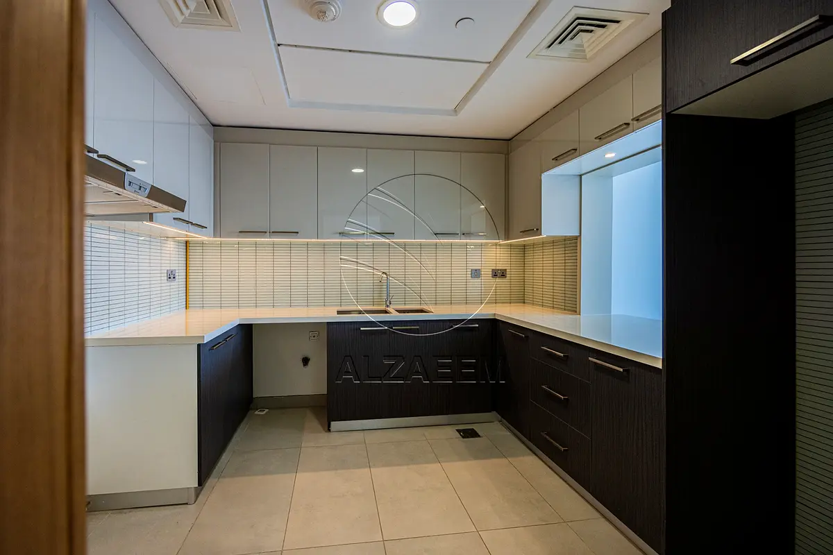 Sea View Living with World-Class Amenities (8) Sea View Living with World-Class Amenities